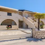 Lucica 1 By Interhome Apartamento