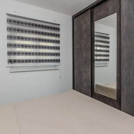 Apartamento Lucica 1 By Interhome *